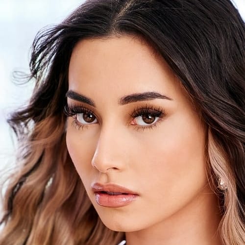 Aria Lee Aria Lee